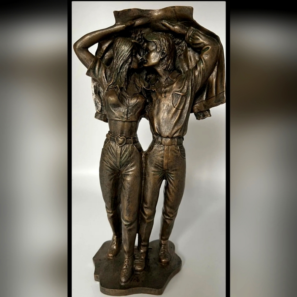 Avery Creations 11" Figure Statue